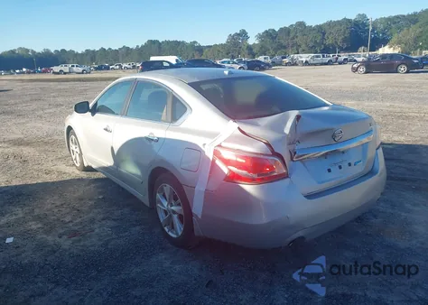 2015 Nissan Altima 2.5 Sl z USA, uszkodzony, nr VIN 1N4AL3AP7FC217468